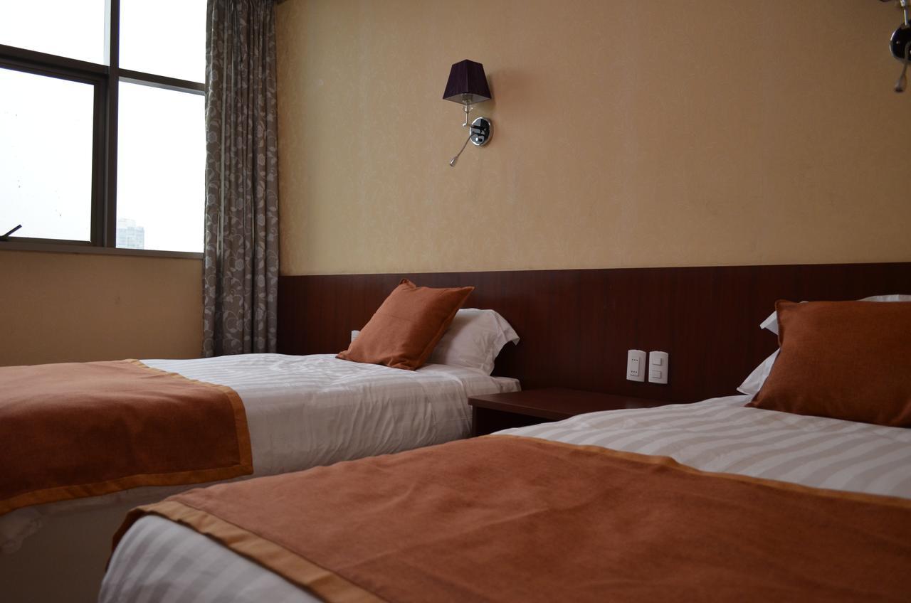 Hotel 198 Santiago Buitenkant foto